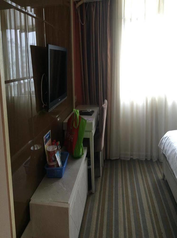Perfect Season Hotel Guilin Exterior photo